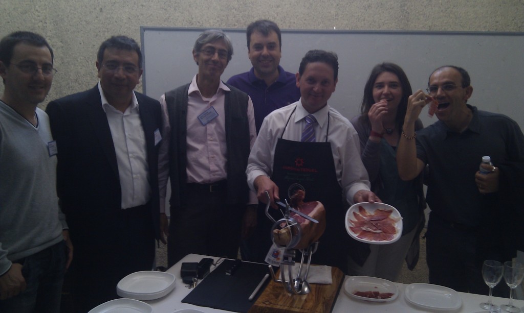IMAG0517 DISCA and GRC attending FINTI Conference closing session :). May 6th 2011, Teruel, Spain.