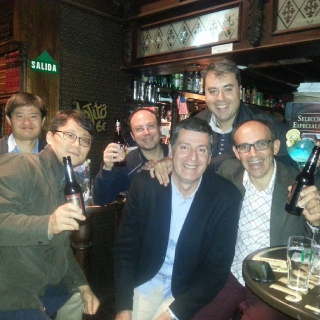 After the Gala Dinner:-) With my friends Profs. Thierry, Kim, Yoo, Floriano and Paco...